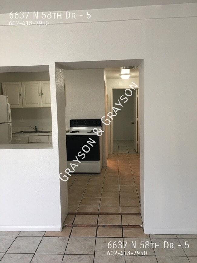 Foto del edificio - 6637 N 58th Dr