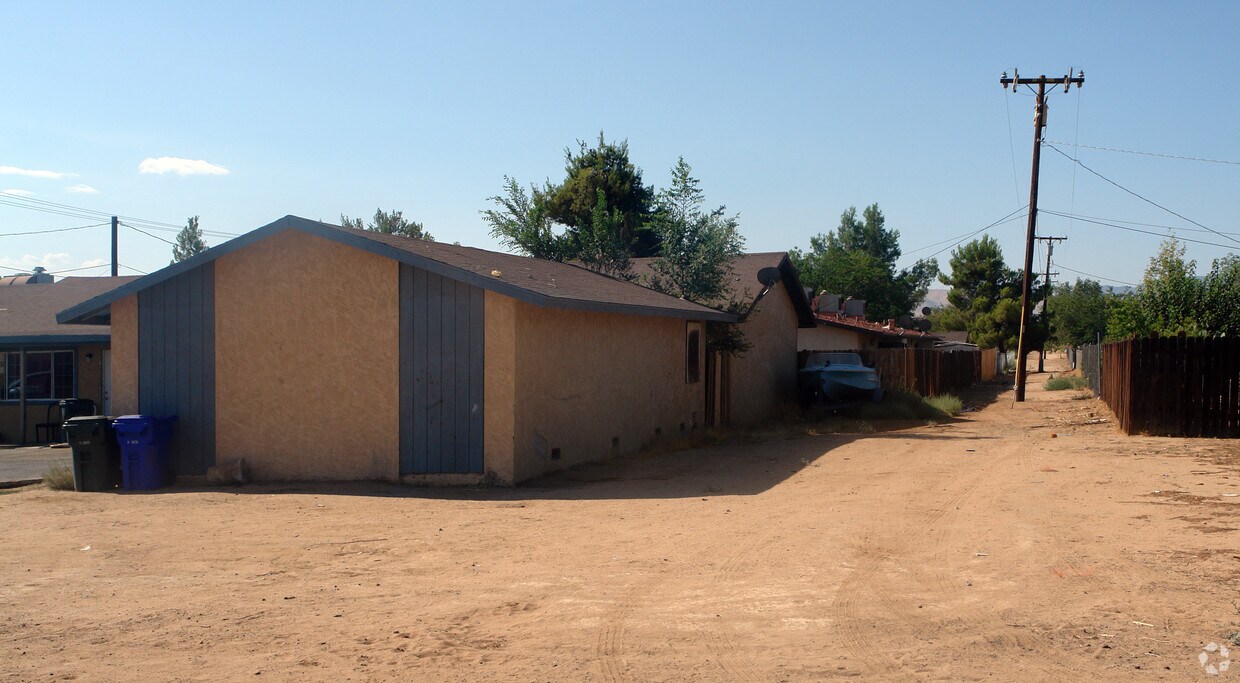 Foto del edificio - 12620 Kiowa Rd