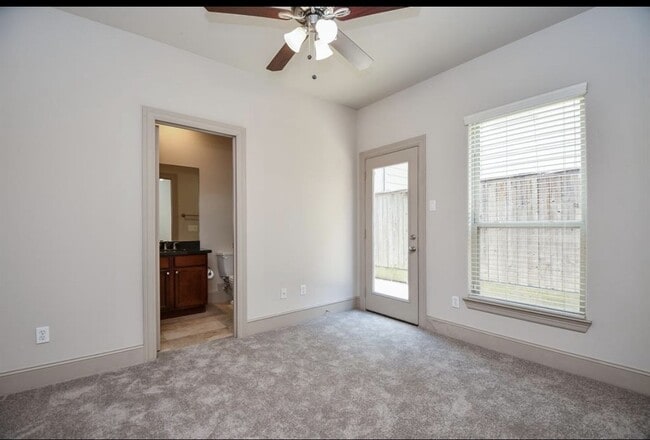Building Photo - 2908 Leeland St
