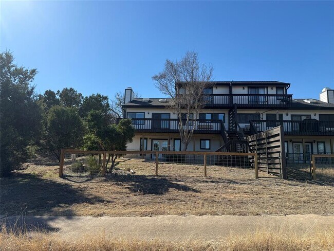 Foto del edificio - 3205 MacArthur Ave