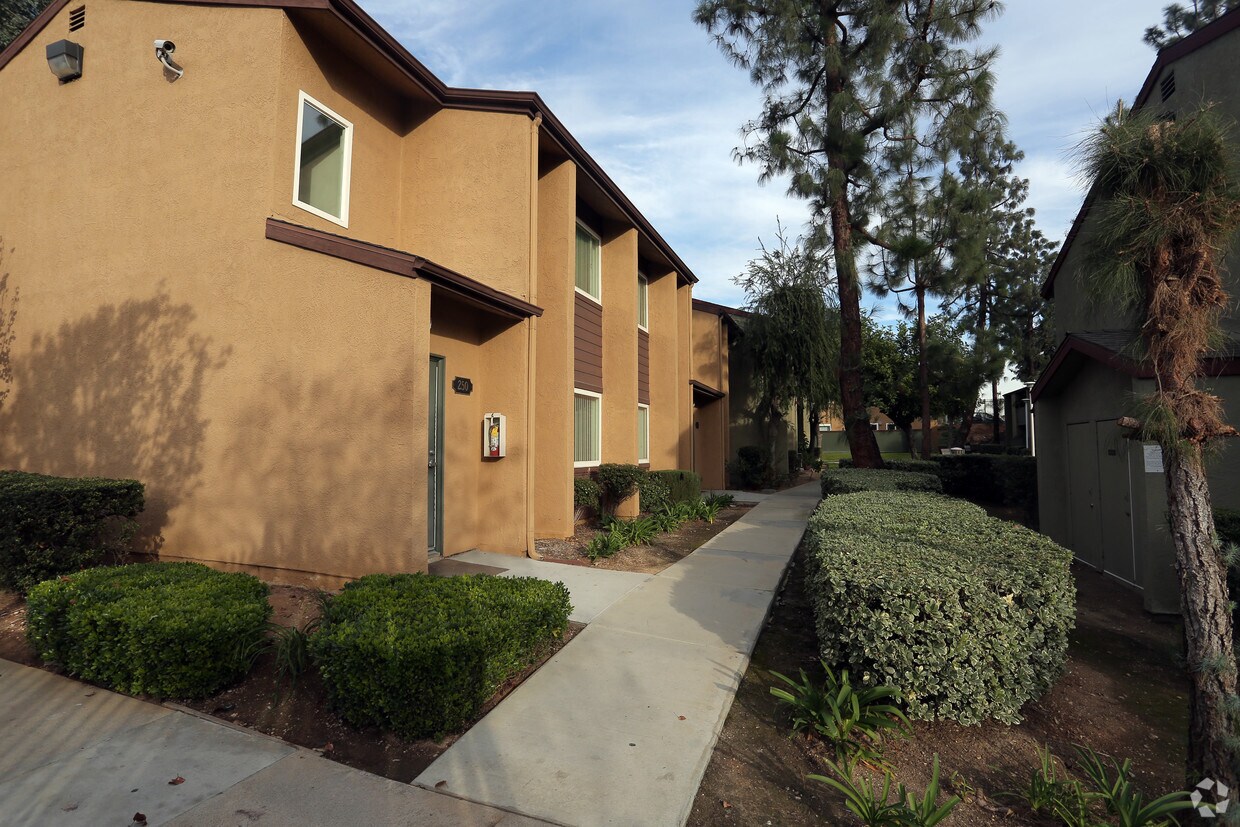 Primary Photo - Kern Villa Apartments