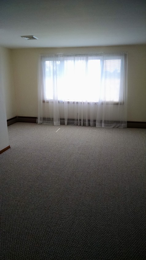 Lg Living Room - 6 Panama Ln