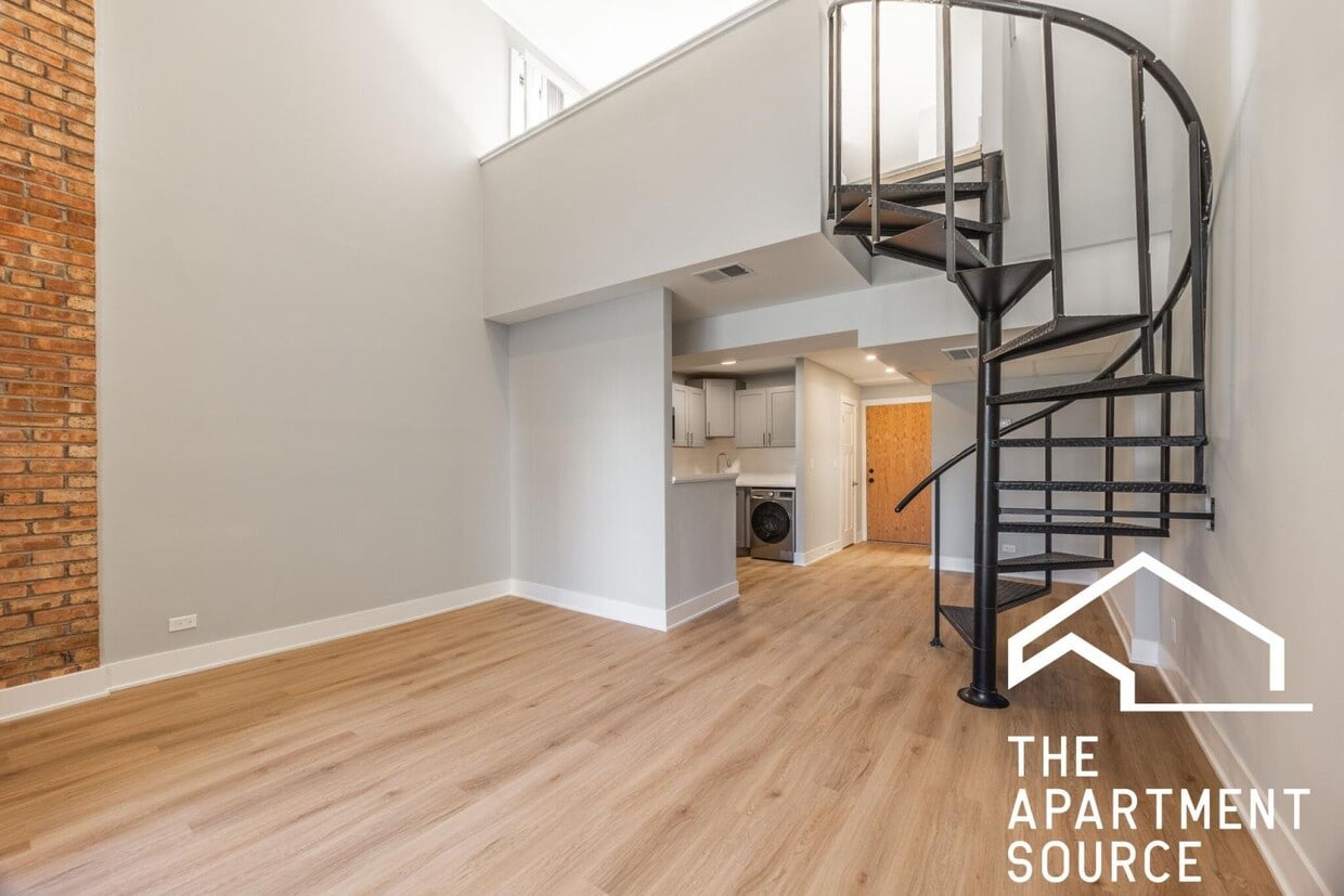 Photo - 1220 N La Salle Dr (Chicago, IL)