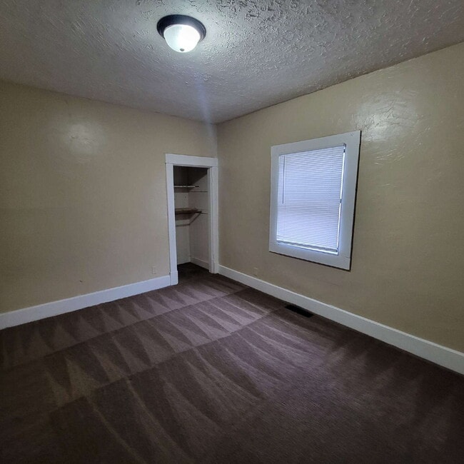 Foto del edificio - Near Eastside 3BR House ready to RENT!