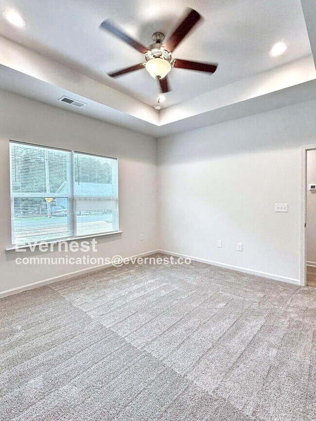 Foto del edificio - 409 S Davis St