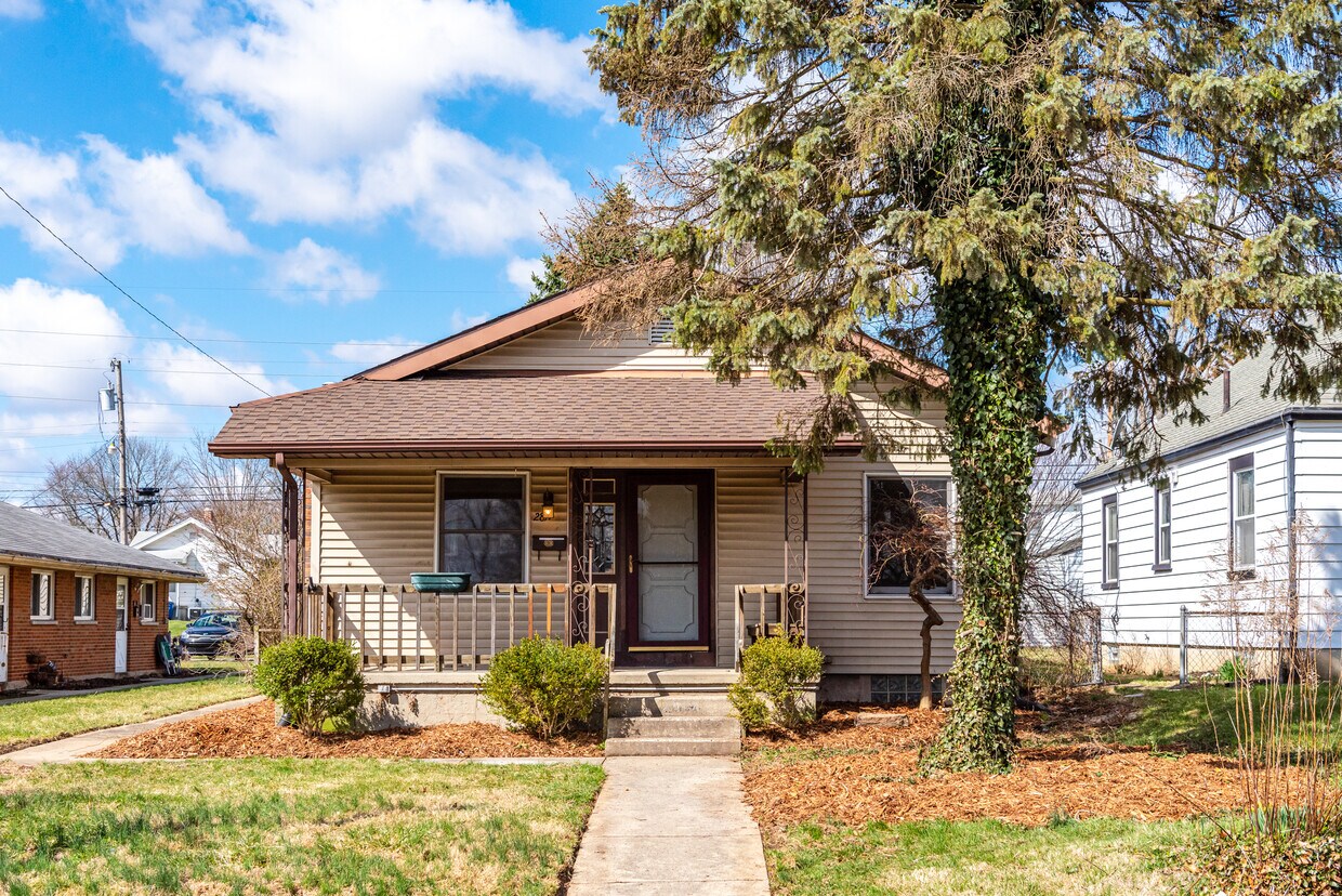 Primary Photo - 2817 Ferncliff Ave