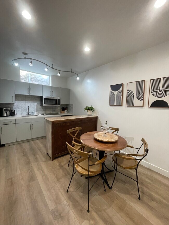 Building Photo - 1601 Kettner Blvd