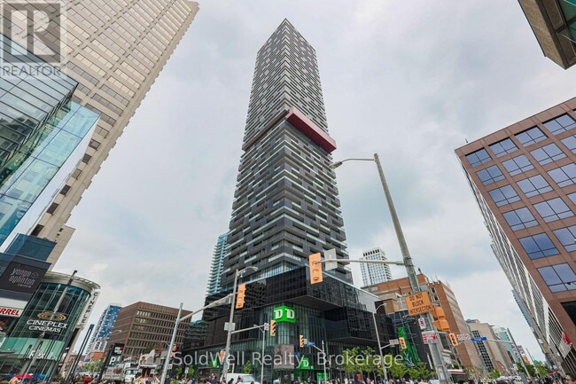 Building Photo - 3904-3908 EGLINTON Ave