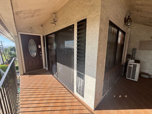 Building Photo - 1055 Alewa Dr