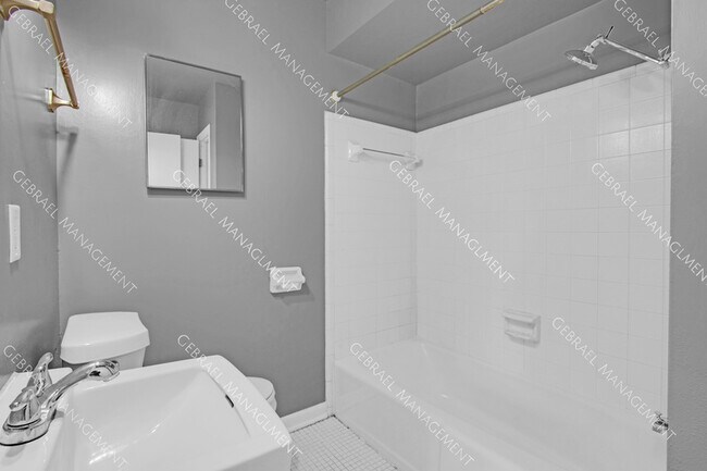 Foto del edificio - 3469 Ridgecliffe Dr
