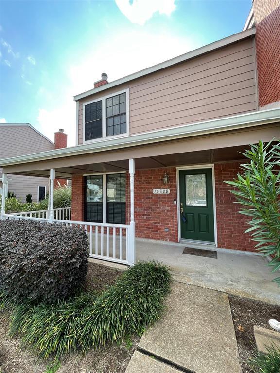Foto del edificio - 16808 Holly Trail Dr
