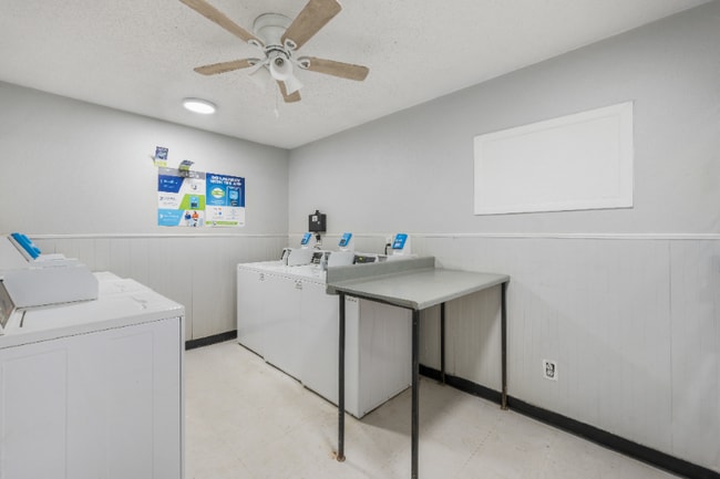 Building Photo - 2602 82nd St