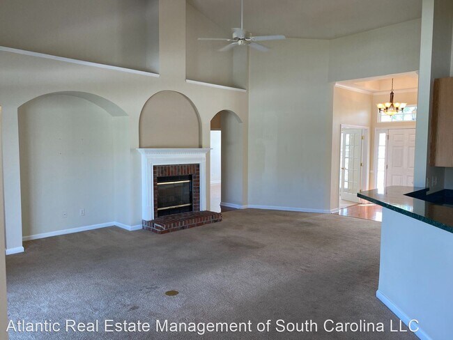 Building Photo - 4 br, 3 bath House - 3100 Robin's Nest Way