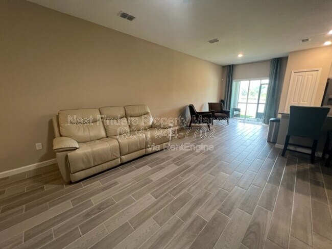 Foto del edificio - 2650 Sandy Dune Dr