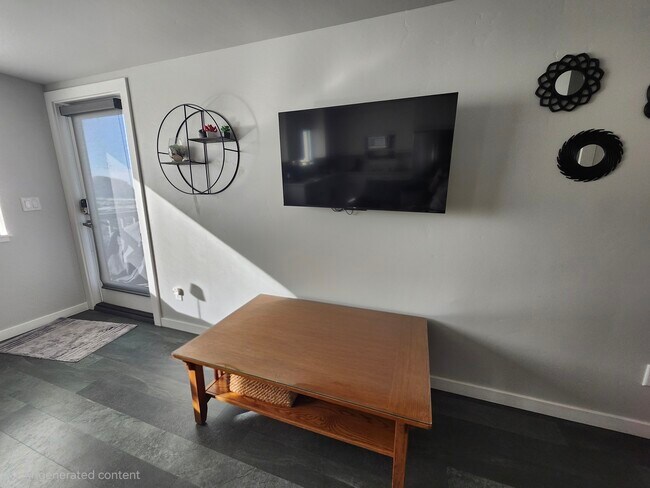 Foto del edificio - 2605 Nutmeg Ave