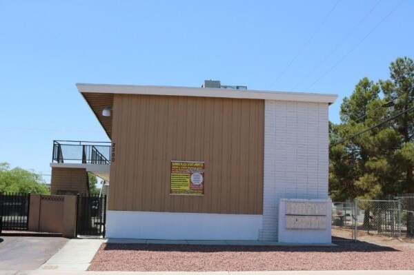 Building Photo - 2301-2305 Sunrise Ave
