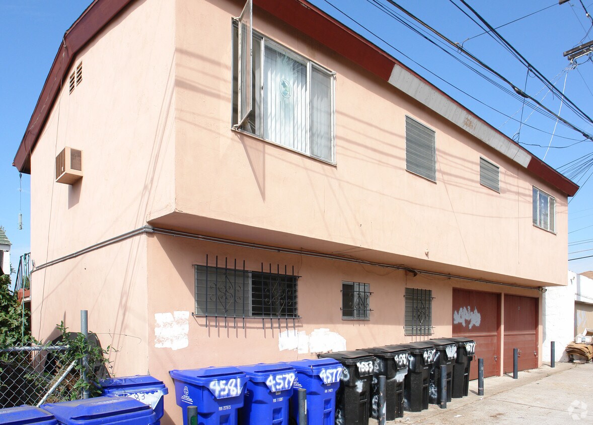 Building Photo - 4577-4581 Texas St