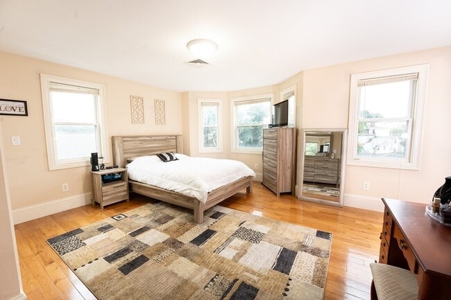 Foto del edificio - 15 Downer Ct