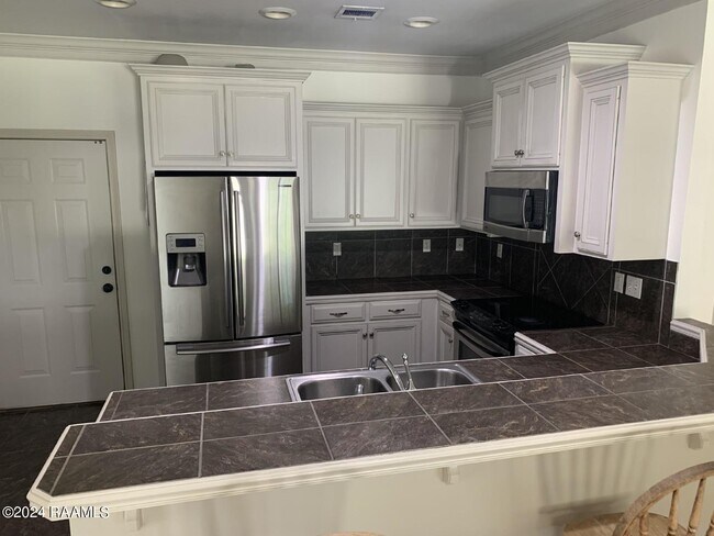 Building Photo - 401 Blackwater River Dr