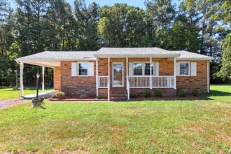 Building Photo - 2111 Clary Rd