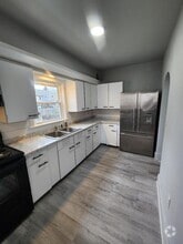 Building Photo - 41 W Ferdinand St