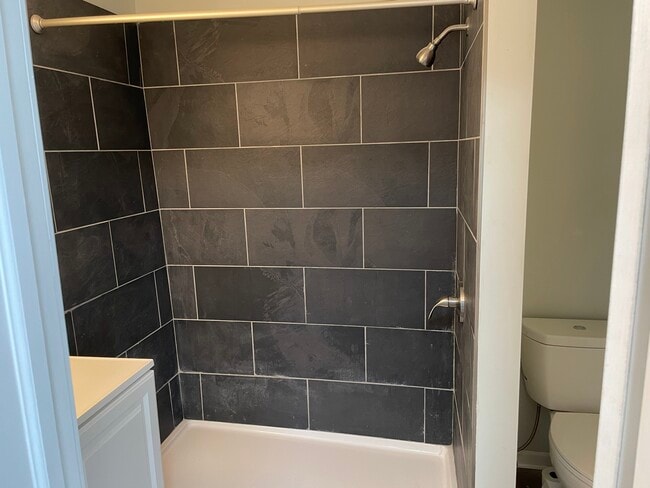 Foto del edificio - 839 S Wilbur Ave