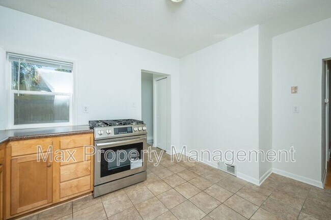 Foto del edificio - 3830 51st St