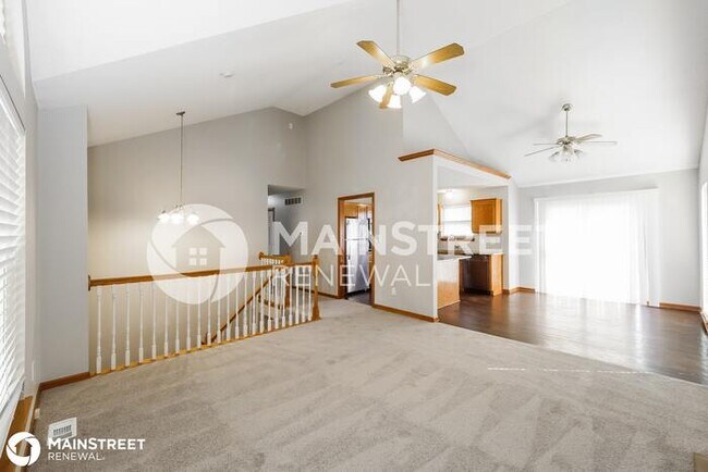 Building Photo - 601 SW Sunset Dr, Grain Valley, MO 64029