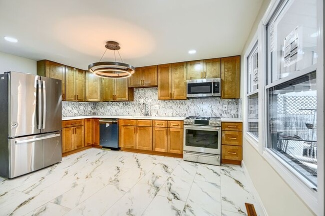 Photo - 8049 Lansdale Rd Townhome