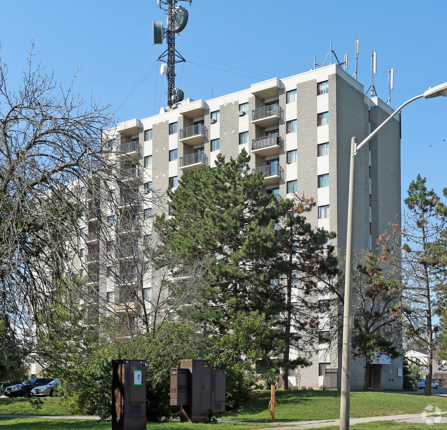 Building Photo - The Chelsea Apartments