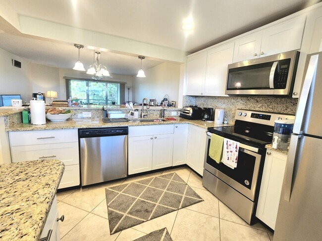 Building Photo - 3755 Via Poinciana