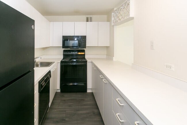 Interior Photo - Regents Park