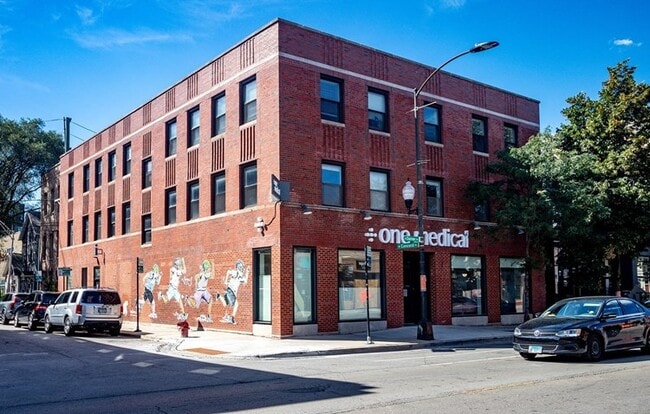 Building Photo - 1640 N Damen Ave