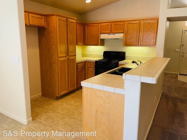 Building Photo - 3 br, 2 bath House - 5449 Lewrosa Way