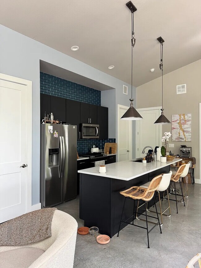 Foto del edificio - Room in House on Eleanor St