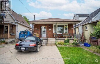 Building Photo - 119 Avondale St