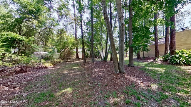 Building Photo - 2624 Pheasant Ct