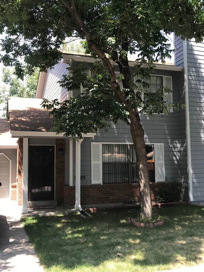 Foto del edificio - 5205 Cody St