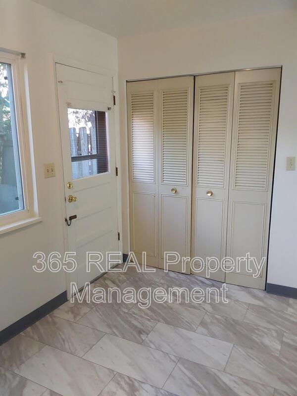 Building Photo - 1140 26th Avenue, Unit D