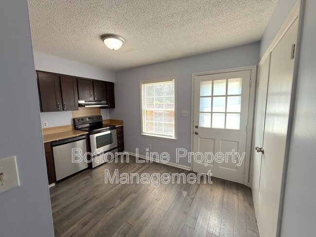 Building Photo - 4633 Old Lantern Way