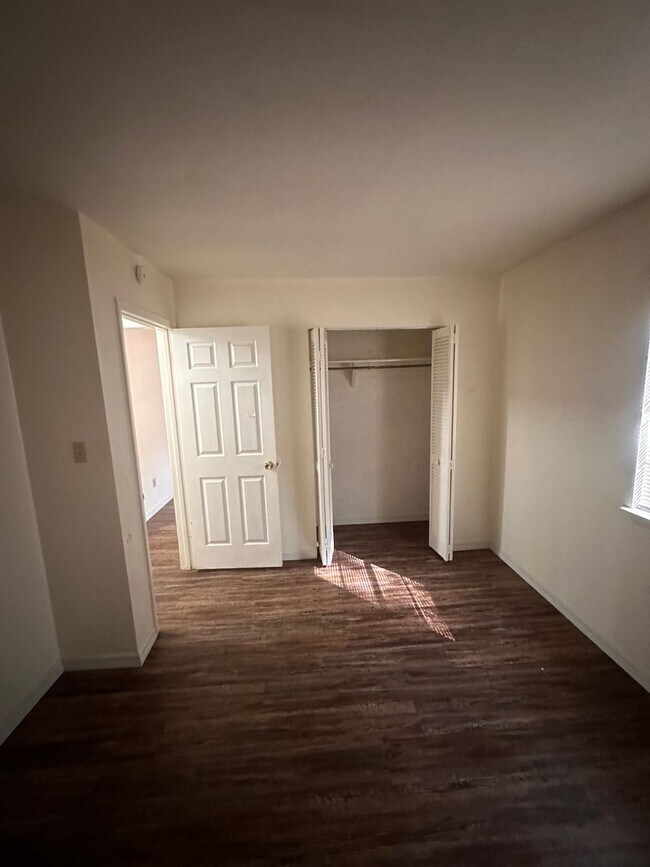 Building Photo - 2979 Woodrich Dr
