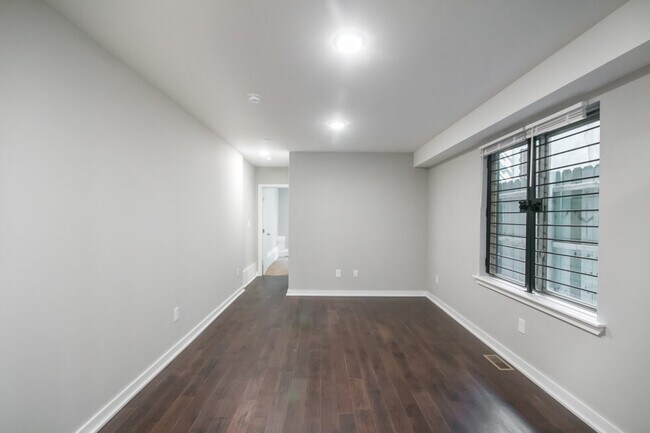 Building Photo - 1830 N Bouvier St