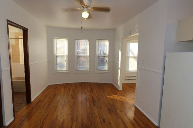 Foto del edificio - 4527 N Malden St