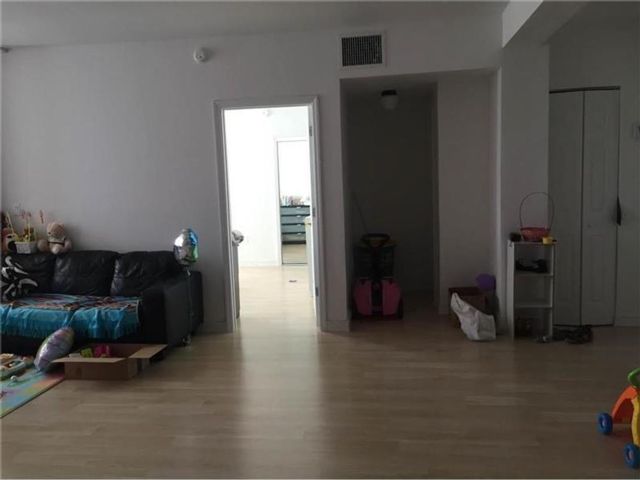 Building Photo - 7135 Collins Ave