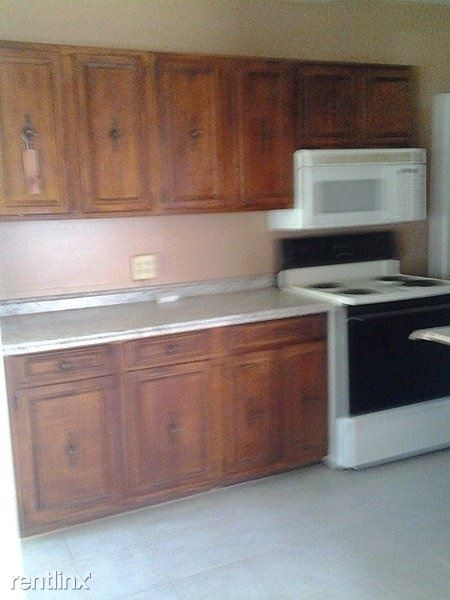 Building Photo - 2 br, 1 bath Townhome - 609 Smithfield Avenue