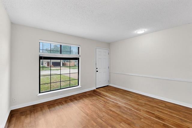 Foto del edificio - 1225 Briarcove Dr