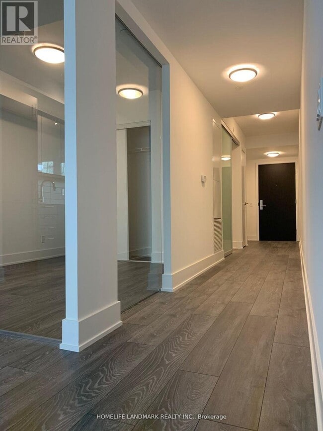 Building Photo - 403 Church St