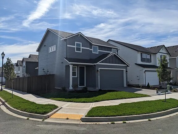 Building Photo - 8733 S 1st St