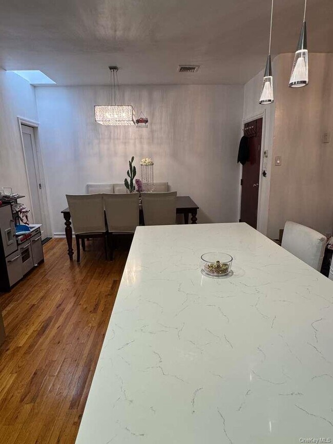 Foto del edificio - 79-48 69th Ave
