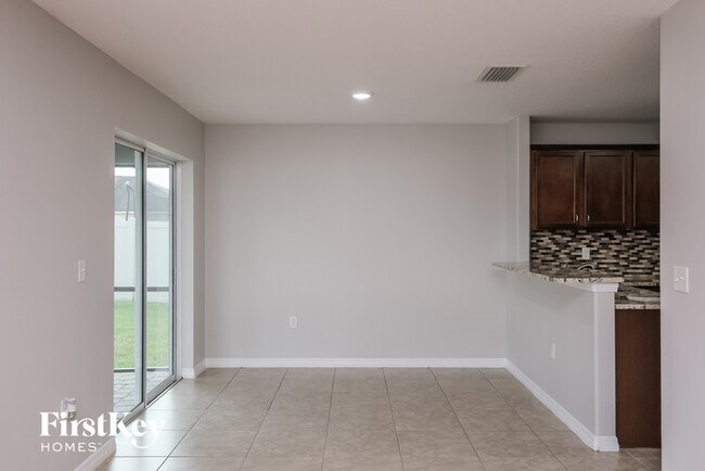 Building Photo - 7716 Maroon Peak Drive